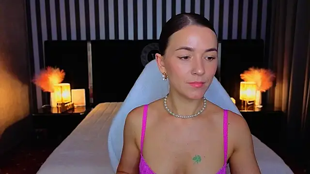 Snapshot of GracefulMichelle chatting on 07/13/26, 07:27 GracefulMichelle online show from 07/13/26, 07:27