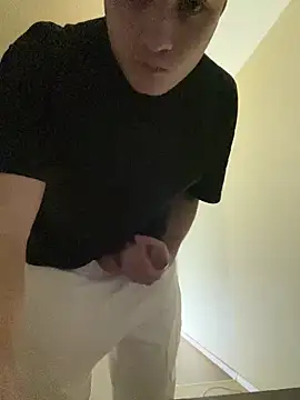 nightshiftt09 online show from 02/18/26, 12:50