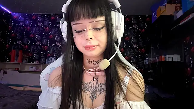 Luna Sohotti online show from 03/01/26, 01:35