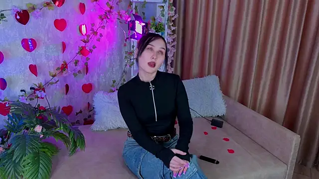 ThoraHaring online show from 02/23/26, 04:43