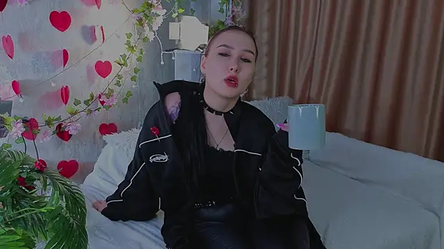 ThoraHaring online show from 02/27/26, 04:23