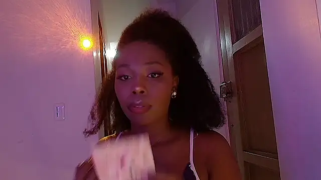 Lunaruiz online show from 03/12/26, 06:19