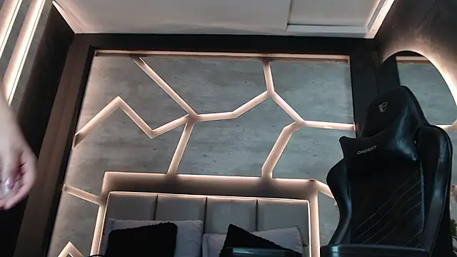 SilkNyx online show from 03/10/26, 01:16