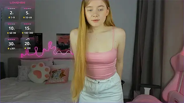 EvaRaee online show from 03/13/26, 06:20