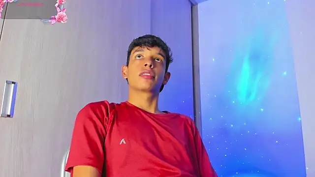 Maxfrost1 online show from 04/19/26, 09:28