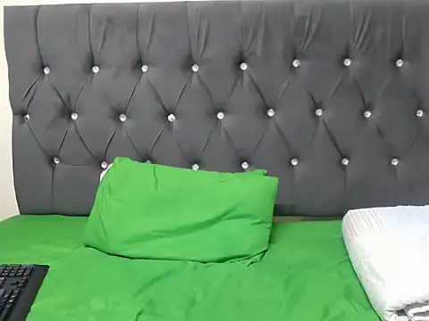 HornyLilHoney online show from 02/24/26, 04:49