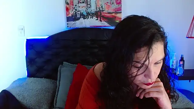 Snapshot of anya_nasty_ chatting on 05/15/26, 02:07 anya nasty online show from 05/15/26, 02:07