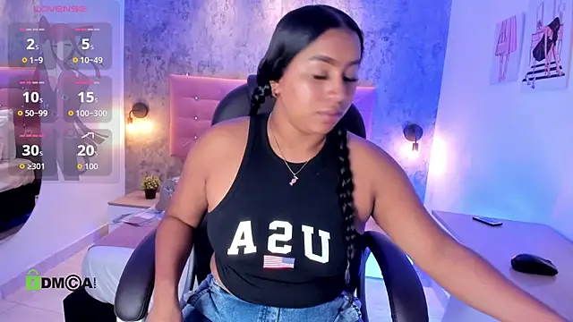 Snapshot of brithanycampbell chatting on 07/11/26, 12:08 brithanycampbell online show from 07/11/26, 12:08