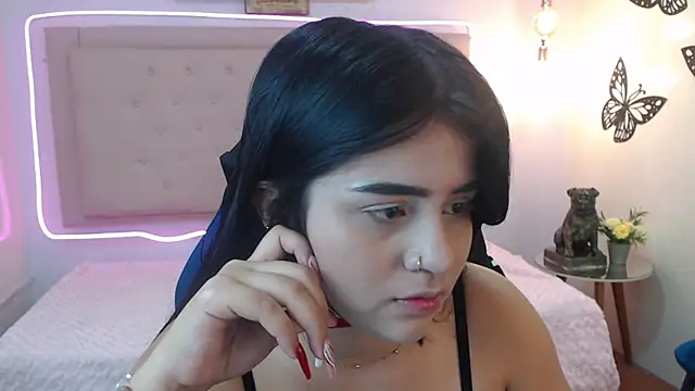 mila quin online show from 04/19/26, 12:59