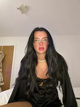 Snapshot of Amberbanxx chatting on 02/17/26, 07:09 Amberbanxx online show from 02/17/26, 07:09