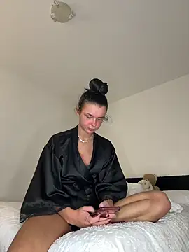 Snapshot of Amberbanxx chatting on 02/24/26, 07:45 Amberbanxx online show from 02/24/26, 07:45