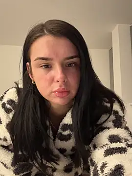 Snapshot of Amberbanxx chatting on 03/15/26, 08:15 Amberbanxx online show from 03/15/26, 08:15