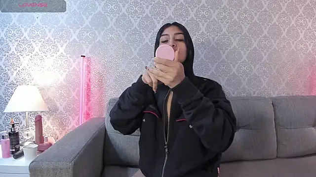 SophiaMoreno online show from 03/06/26, 01:51