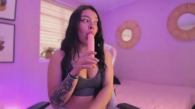 Lummii  online show from 02/19/26, 07:32