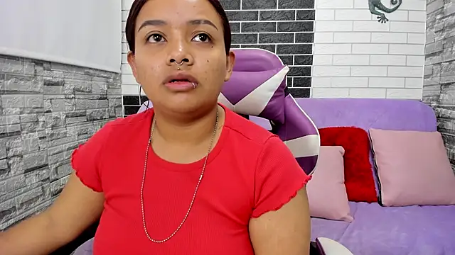 Sienna Lux01 online show from 03/06/26, 11:06