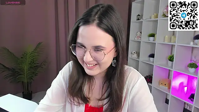 leylamirage online show from 06/05/26, 12:22