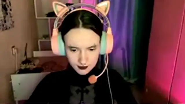 Snapshot of MabelDefina chatting on 05/27/26, 05:04 MabelDefina online show from 05/27/26, 05:04