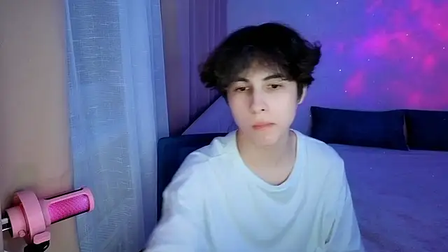  LukaHayes  online show from 03/06/26, 05:42