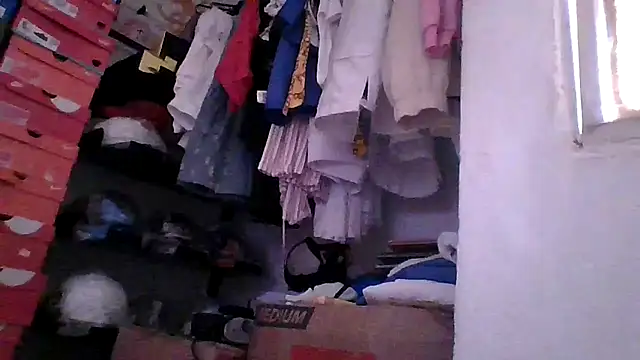 pocahontas hotty online show from 04/07/26, 06:41