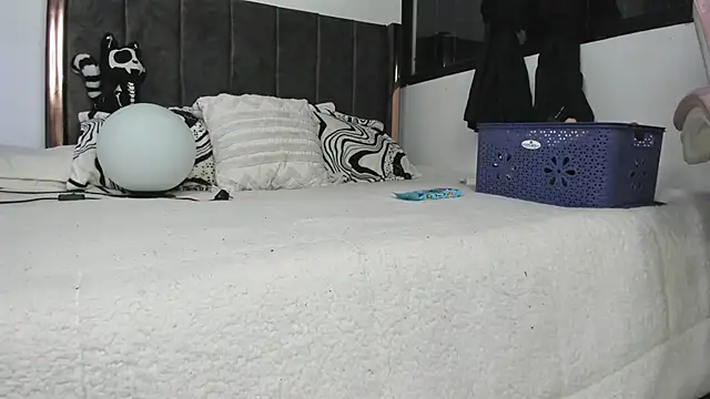 Helldy 666 online show from 04/25/26, 04:15