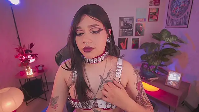 violette clerk1  online show from 02/26/26, 07:24