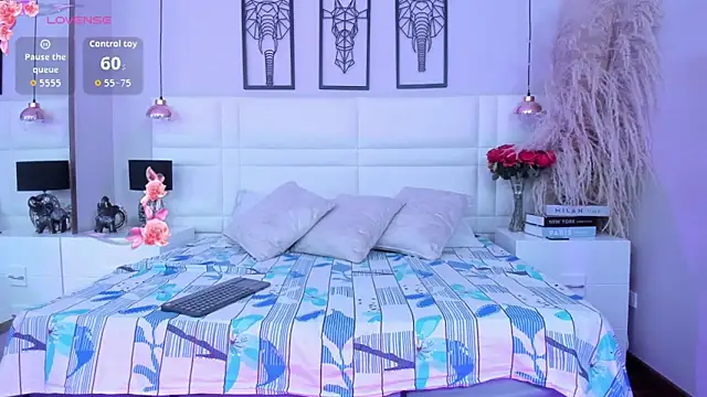 Mia Bailey  online show from 02/25/26, 03:16