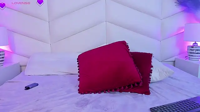 Bella  Peach online show from 03/27/26, 08:26