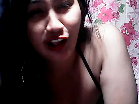 Snapshot of Sh1nbae22 chatting on 02/23/26, 12:19 Sh1nbae22 online show from 02/23/26, 12:19