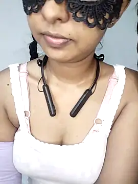 ASHANYA JAYASOORIYA online show from 05/13/26, 05:05
