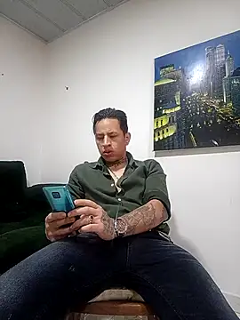 Valentino dominusSex online show from 02/26/26, 09:58