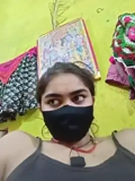 Snapshot of Cute_Mahek99 chatting on 06/17/26, 11:05 Cute Mahek99 online show from 06/17/26, 11:05