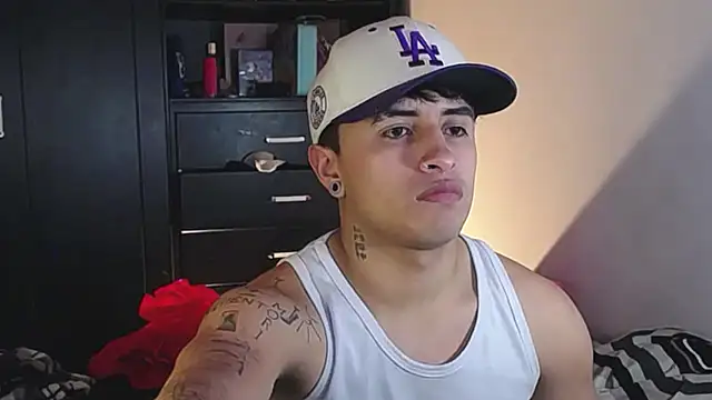 Jhon Sara online show from 03/17/26, 03:15