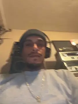 Snapshot of Thatguy_2026 chatting on 02/25/26, 07:18 Thatguy 2026 online show from 02/25/26, 07:18