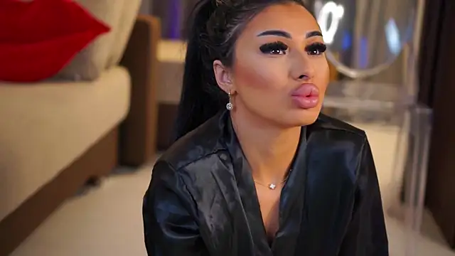 YanaSultana online show from 04/10/26, 08:30