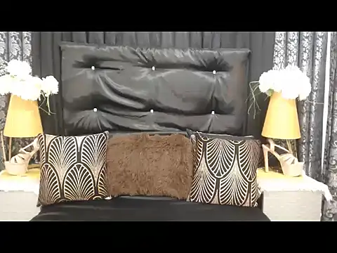 MarinaFoster online show from 05/17/26, 06:33
