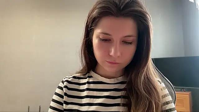 Snapshot of LunnaBliss chatting on 05/22/26, 03:17 LunnaBliss online show from 05/22/26, 03:17