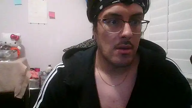 Snapshot of SloppyPapi777 chatting on 02/19/26, 01:40 SloppyPapi777 online show from 02/19/26, 01:40