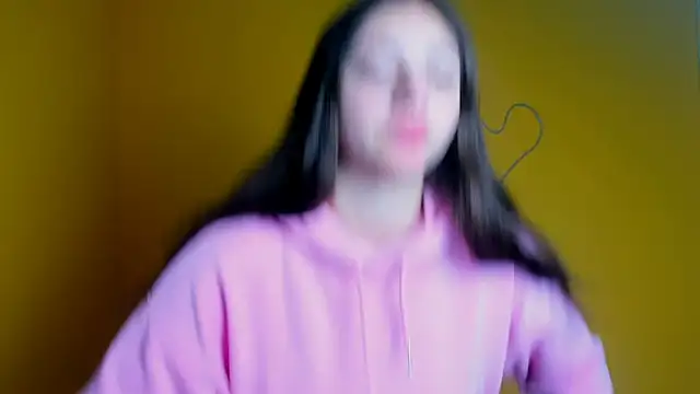 KissMeJulia online show from 04/20/26, 05:32