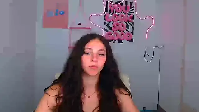 Snapshot of KissMeJulia chatting on 08/05/26, 11:13 KissMeJulia online show from 08/05/26, 11:13