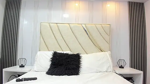 violetta cutest  online show from 02/18/26, 12:12