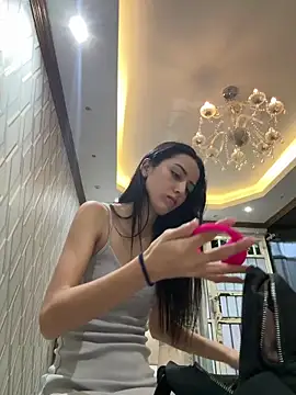Snapshot of violetta_cutest_ chatting on 04/01/26, 11:11 violetta cutest online show from 04/01/26, 11:11