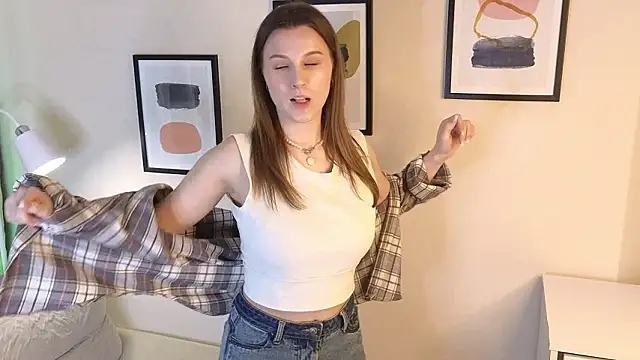 Snapshot of Mili_Gernat chatting on 03/04/26, 03:18 Mili Gernat online show from 03/04/26, 03:18