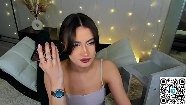 Adele Lanea online show from 04/20/26, 12:35