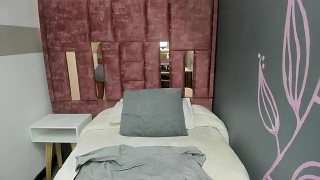 Ashleey  Sweet  online show from 03/04/26, 12:00