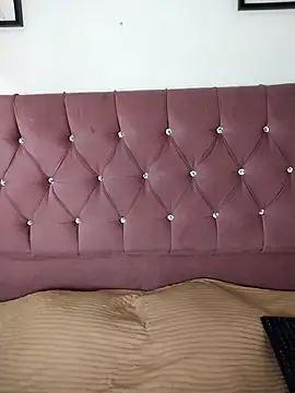 kiitty      online show from 03/07/26, 01:41