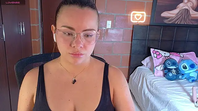 Aria  888 online show from 04/27/26, 01:42