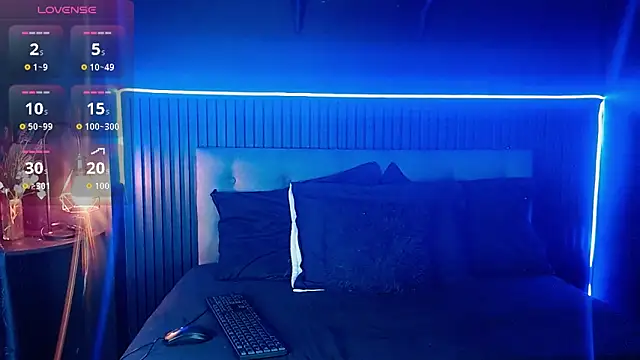 CHERRY DARCK online show from 04/18/26, 03:27