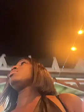 ZarahFerreira online show from 03/04/26, 12:38