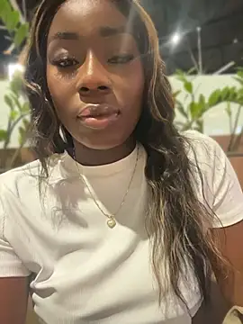 ZarahFerreira online show from 07/23/26, 11:46