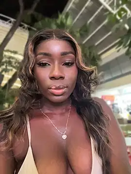 ZarahFerreira online show from 07/25/26, 12:09